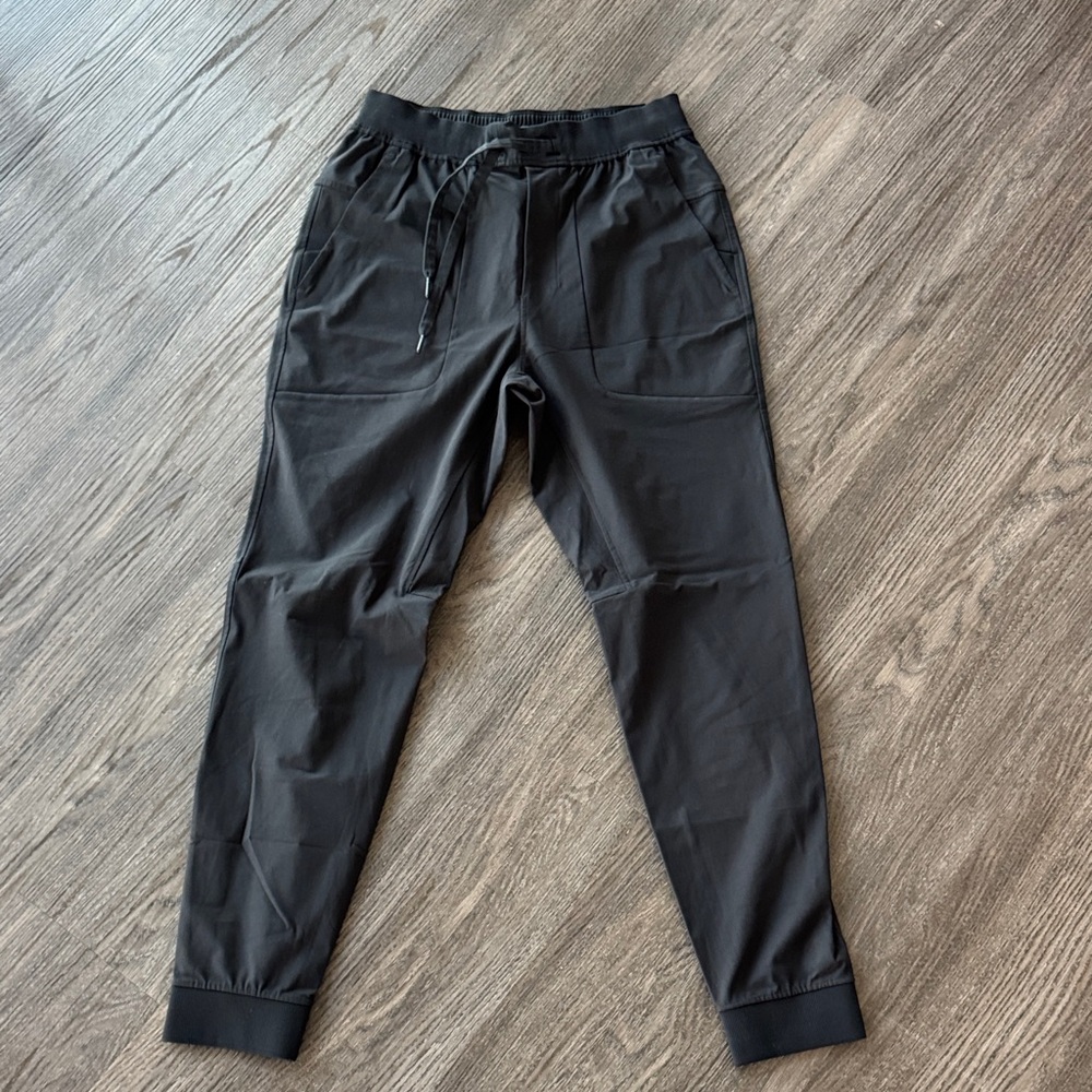 Lululemon Men's Black Jogger Pants